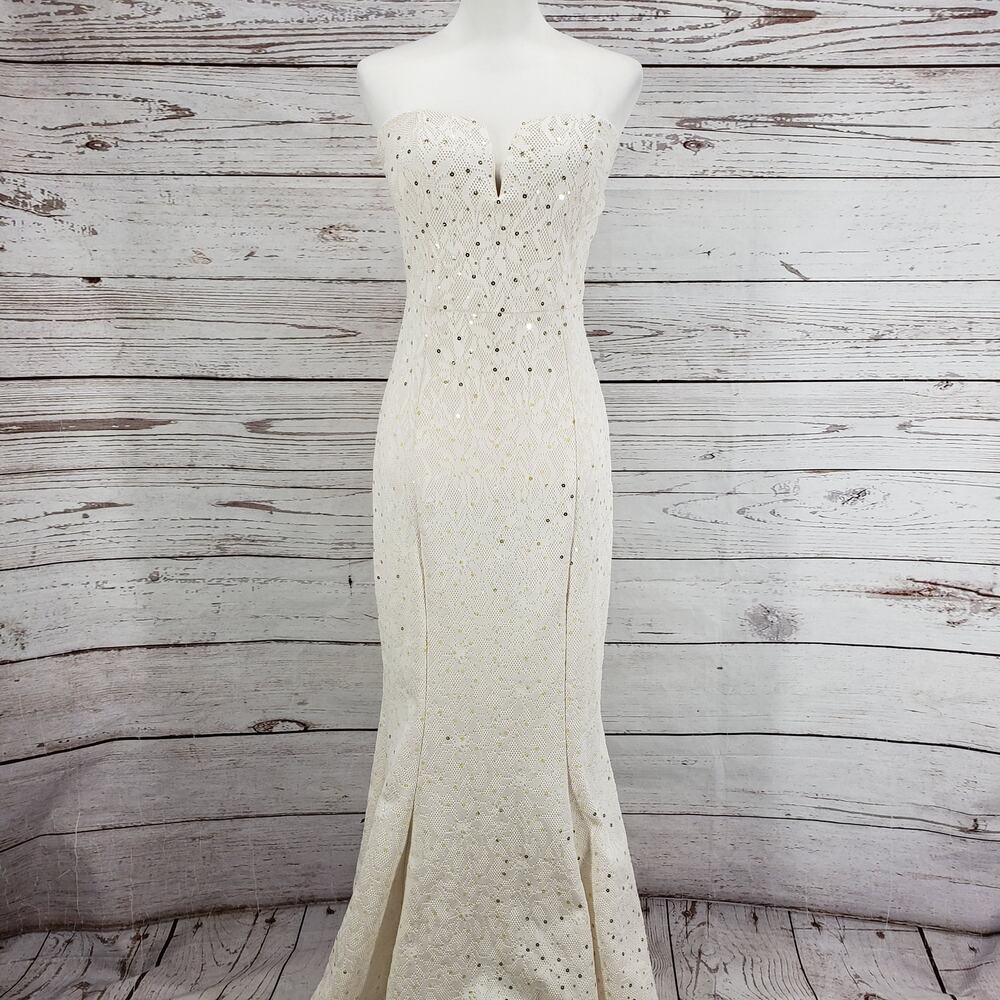 Bailey Blue Women's Beige Sequin Sweetheart Mermaid Formal Dress Large